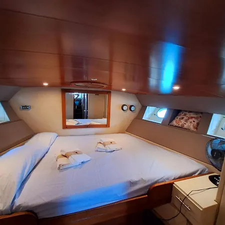 Sweet Dream In Boat